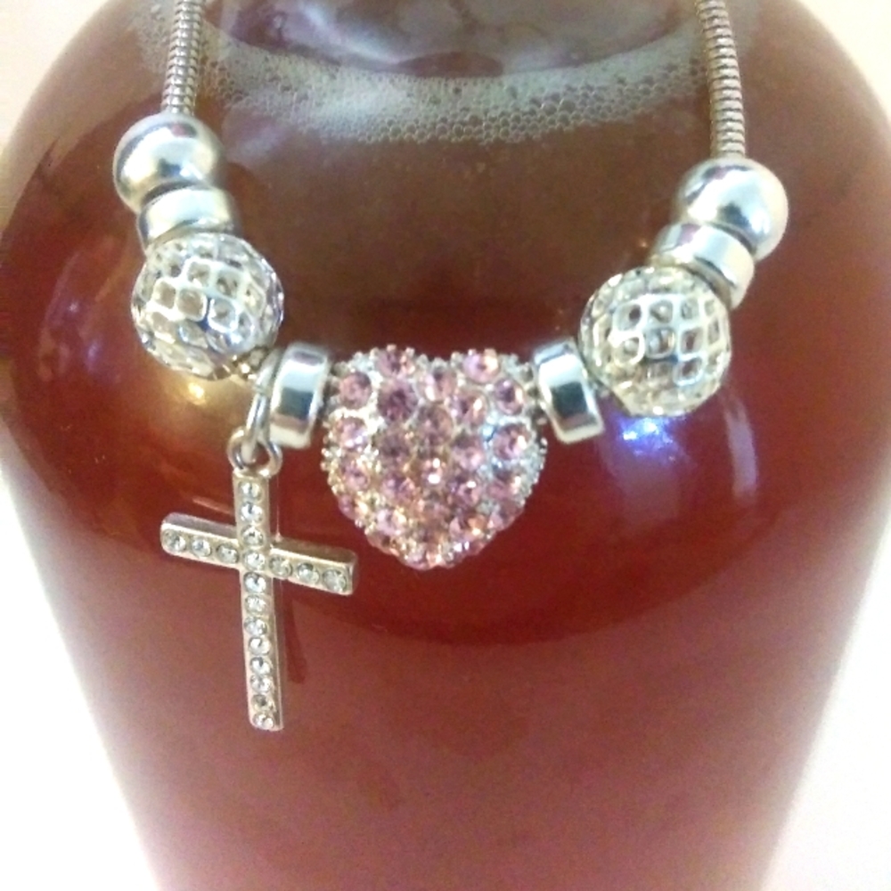 Gold Tone / Sliver Tone Plated CharmsAccent Beads on a Snake Style Chain